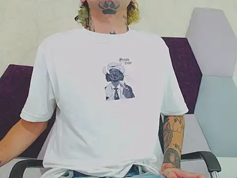 [13 May 22:23] Private Show - vídeo de la modelo de cam Christian_Stiven1