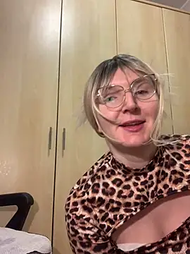 Taste and Smell my used panties (pvt in IT) - video by vanda26hot cam model