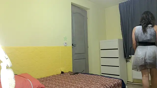 deepthroat and fuck hairy pussy with realistic dildo - video av MercyLove cam model