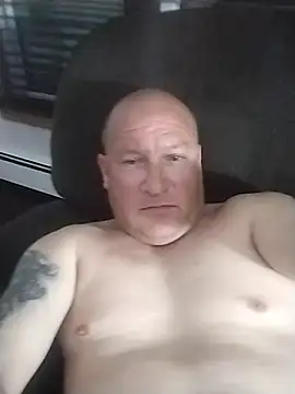 [25 Oct 20:09] Public Show - clip cu joeZ28rX7 model videochat