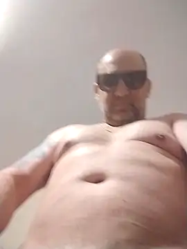 [13 Mar 12:59] Public Show - video by joeZ28rX7 cam model