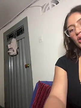 [25 May 19:29] Private Show - video by Juliana_News cam model