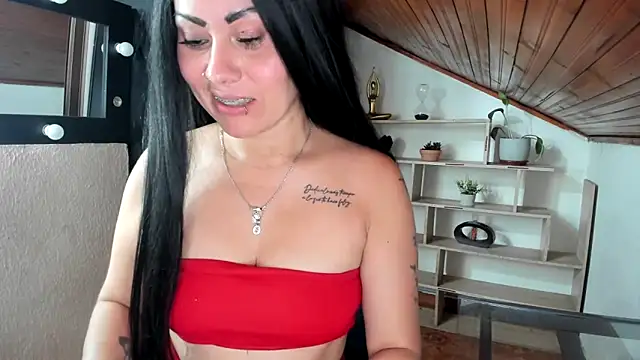 playing with my pussy - video by Tania_mature cam model