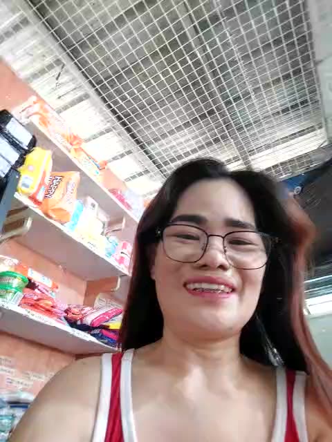 [15 Apr 10:35] Private Show - video WinterMelon88 kameramallilta