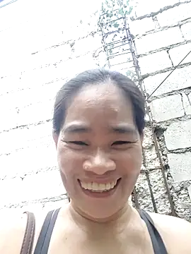 [2 Apr 09:03] Private Show/walking in the street - video WinterMelon88 kameramallilta