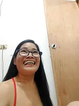 [28 May 21:49] Private Show/surprised - video by WinterMelon88 cam model