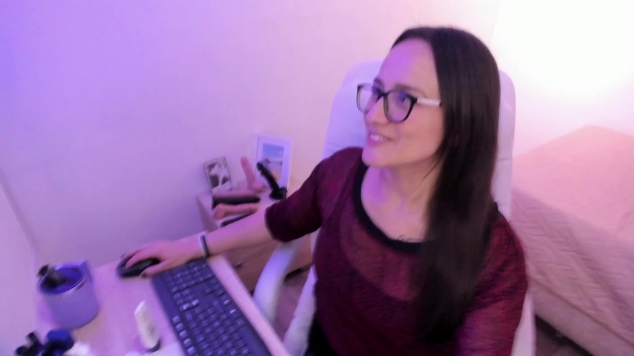 Fuck my mouth and my tits