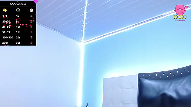 very tight tits, slaps and ass - Lillytits adlı kamera modelinin videosu