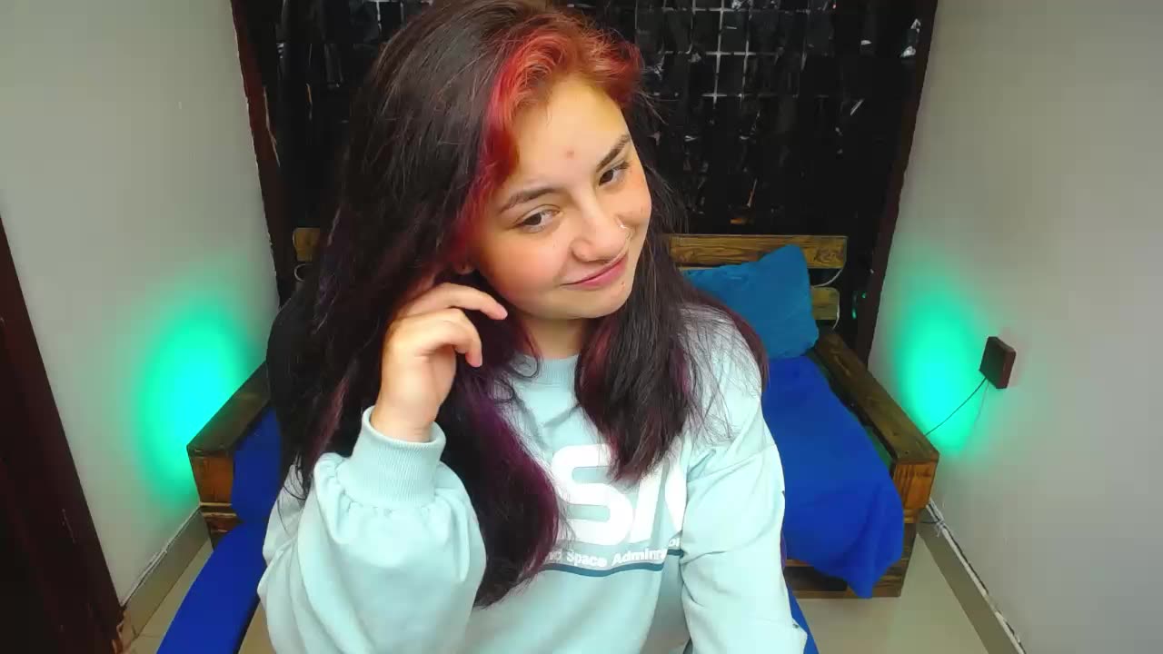 Show Oil and DeepThroat – video modela na kameri ann_bronw