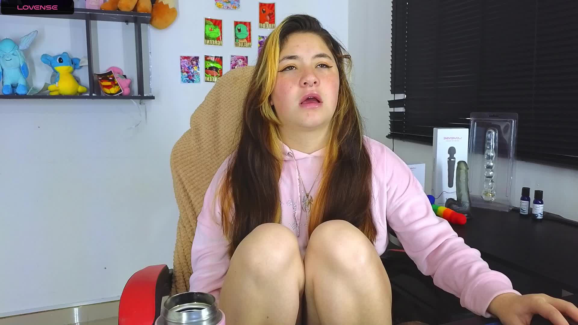 Anal fingers and toy hard – video modela na kameri ann_bronw