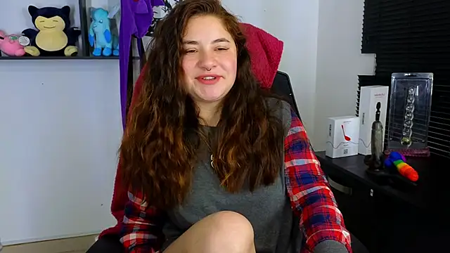 playing naked – video modela na kameri ann_bronw
