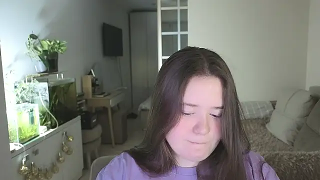 Try different bra on - video van remirann_ cam-model