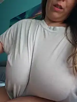 mutandine bagnate /wet panties - video by Emma96_hot cam model