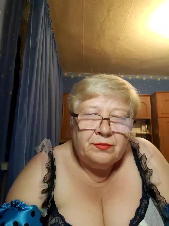 [12 May 22:06] Private Show - Video von Lena_Gaby Cam-Model