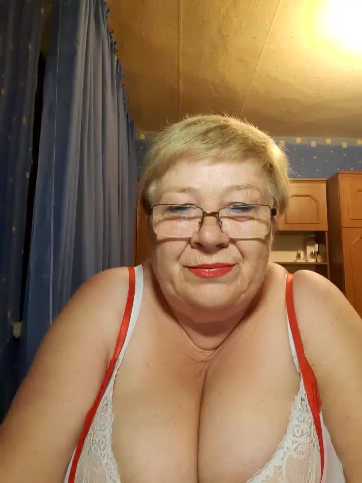 [9 Jun 21:27] Private Show - Video von Lena_Gaby Cam-Model