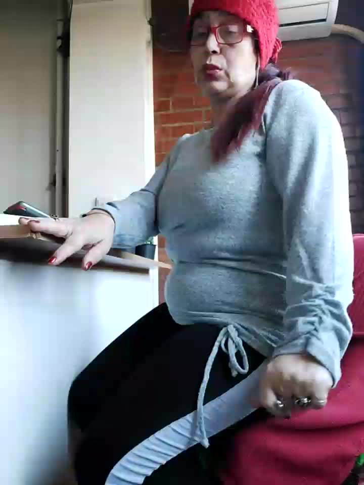 [30 Dec 13:42] Private Show - video Love_Tina_Forever kameramallilta