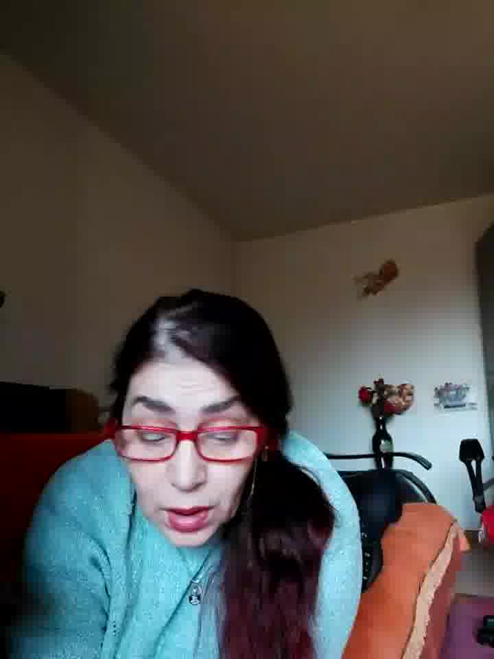 [22 Jan 14:38] Private Show - video Love_Tina_Forever kameramallilta