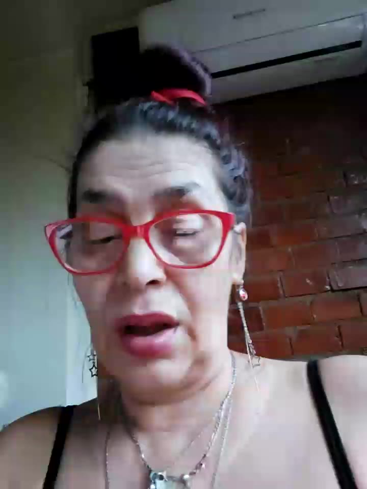 Low Domi play - video by Love_Tina_Forever cam model