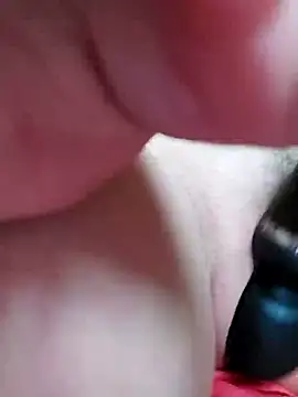 wet pussy closeup - video by Love_Tina_Forever cam model
