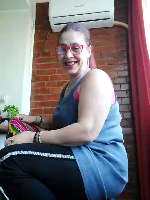 [19 May 14:50] Private Show - video Love_Tina_Forever kameramallilta