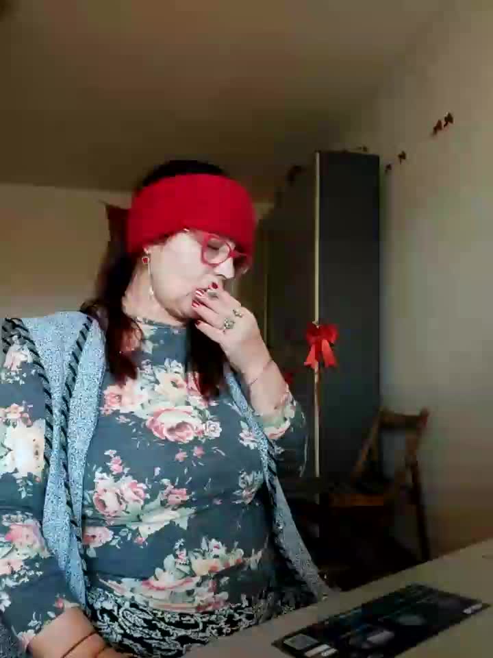 [20 Oct 10:55] Private Show - video Love_Tina_Forever kameramallilta