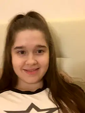 STAND UP/NAKED/PLAY - HornyGirlH 캠 모델의 동영상