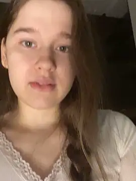 2 FINGER IN YOUNG PINK PUSSY CUTE GIRL