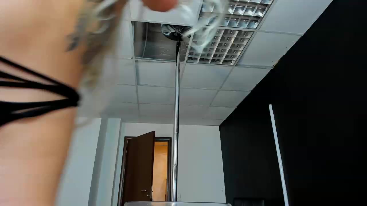 sexy ride show - vídeo de la modelo de cam LisaAkira