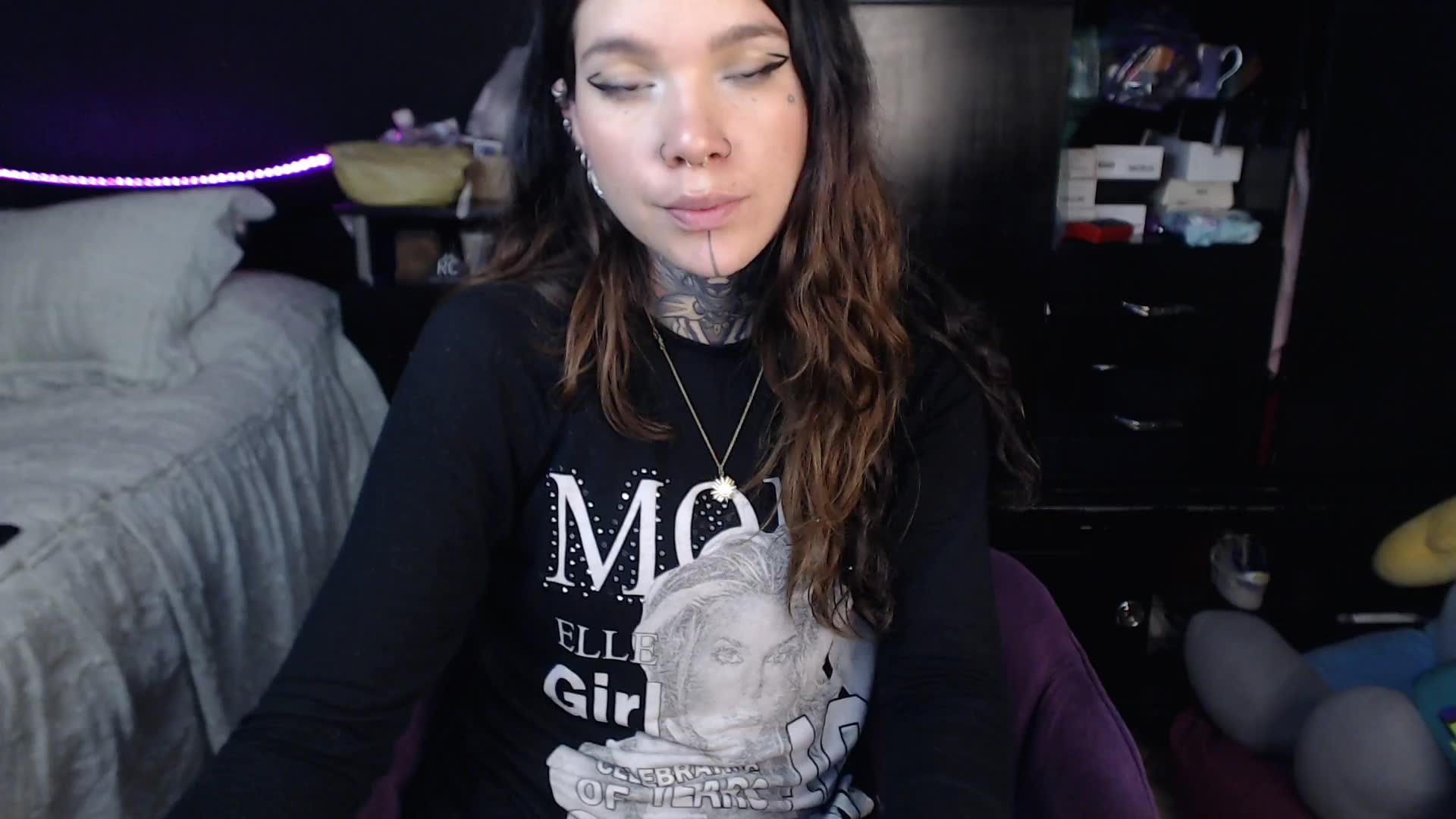 Fuck my pussyhole like this :3 - video by Lilmarieee cam model