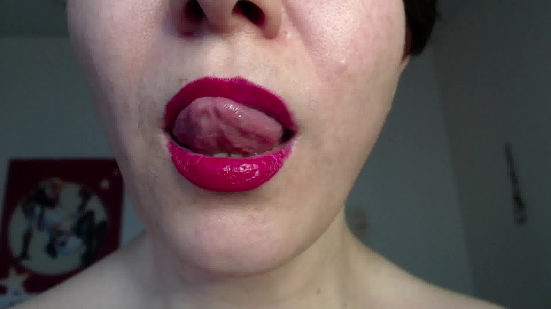 [25 Sep 13:10] Private Show (red lipstick mouth tease)