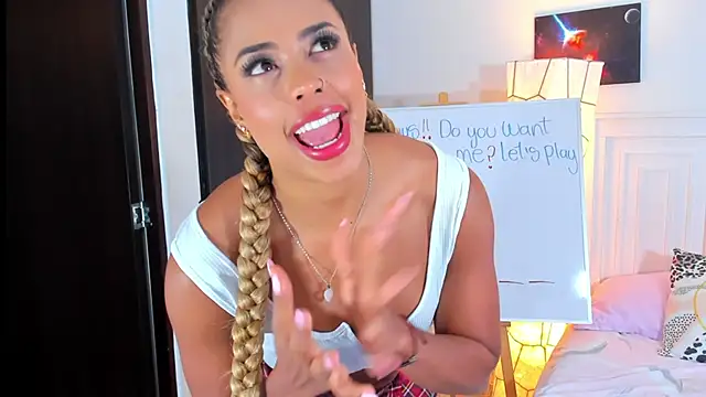 Come and pull me from the braids - video oleh model kamera SarahCinnamon-