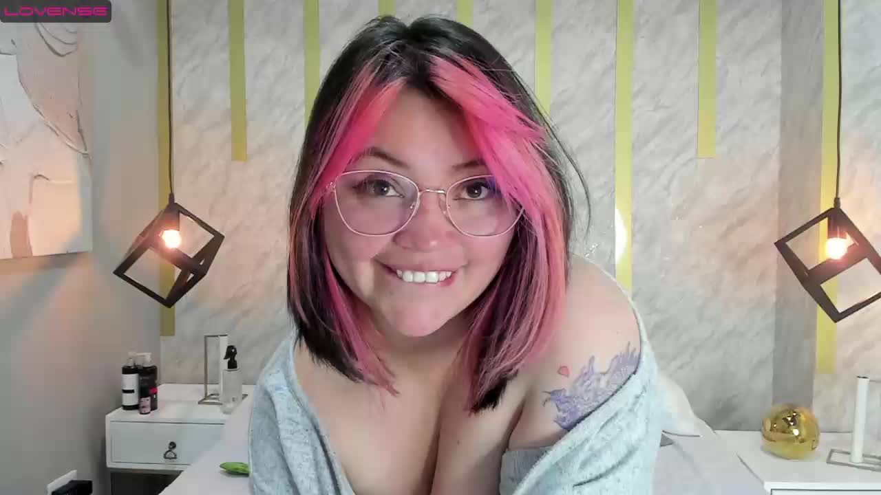 come and make the love to me♥ - video by Nikky_Hottie cam model