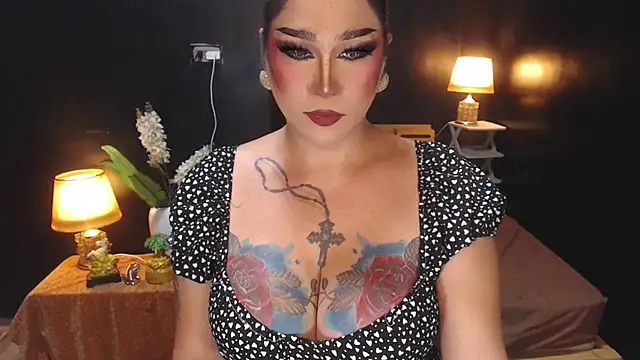 [17 Apr 00:58] Private Show