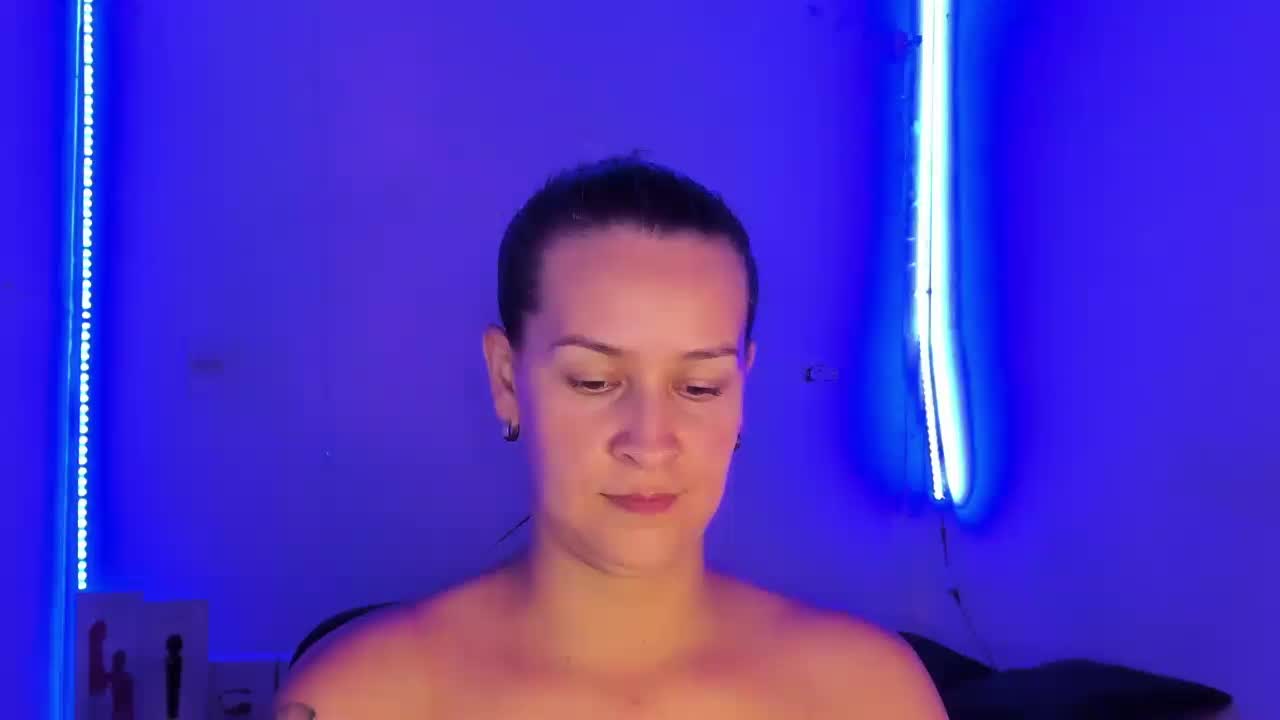 [24 Jan 18:46] Private Show - video by Britney_taylor_ cam model