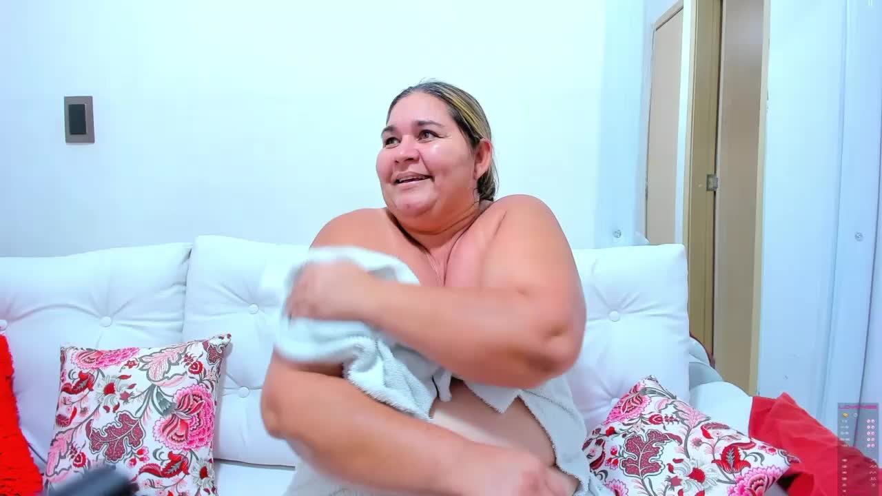 open ass anal squirt hot - video by BBW_Michelle cam model