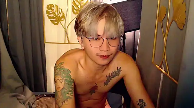 PLAY AND EAT MY CUM! - 視頻由 naughty_drex4_U 主播提供