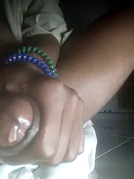 [22 Aug 23:39] Public Show Cum Drip - video by BigBlacBoyD cam model