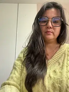 [9 Apr 09:17] Private Show - video by SWEETLILY18 cam model