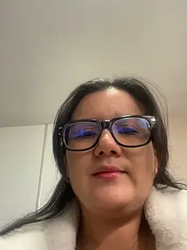 [19 Aug 07:04] Private Show - video by SWEETLILY18 cam model