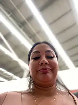 [25 Jun 14:57] Private Show/ toilet public - відео від вебкаммоделі ValeryGrey