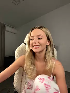 Private Show... - video van Emeli_Blur cam-model