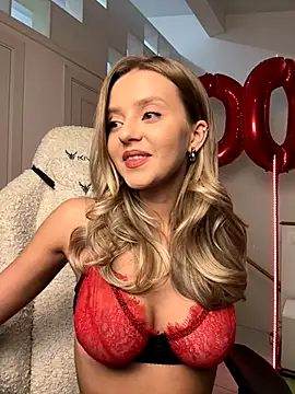 Hanging boobs with clips - video by Emeli_Blur cam model