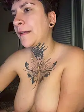 GFE : je parle avec toi pendant que j’utilise mon domi