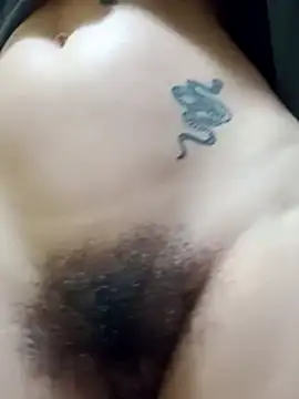 Peluda. Hairy pussy 💕 - video molymeneses kameramallilta