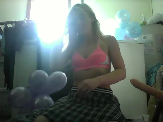 [23 Oct 11:03] Private Show - video by missymilf cam model