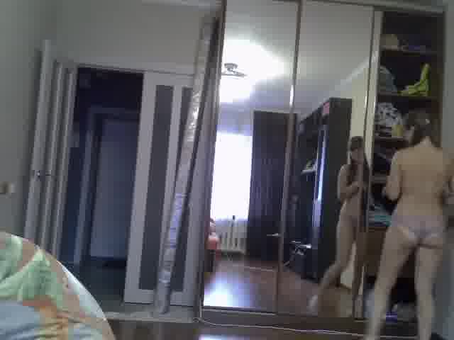 Striptease Student - video av KiraGoldens cam model