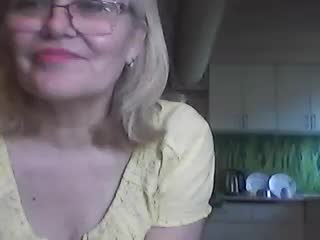 [29 May 13:31] Private Show dancing naked - vídeo de IrmaRose modelo de câmara