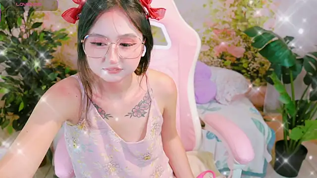 [2 Jun 23:32] Private Show - video by Pinkie_Princes