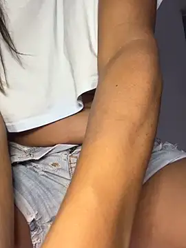 Double squirt on your face - video của người mẫu cam ROUSSH