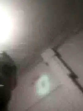 [26 Jun 02:32] Public Show - Video von Wero4200 Cam-Model